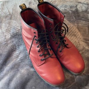 Doc Martens Boot, Mens 13 crimson red.